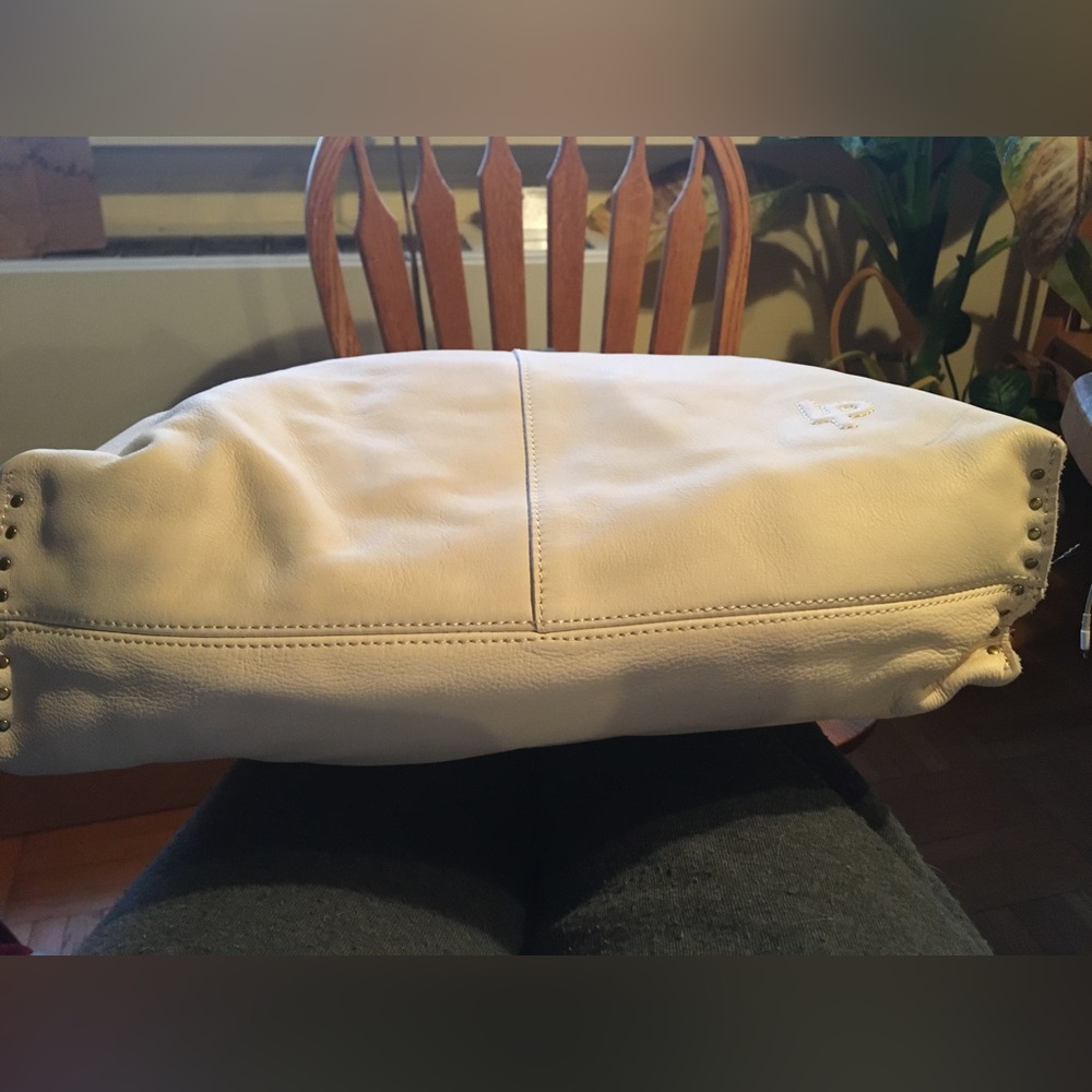 NWT Linea Pelle Cream Leather Tote W Stud Detail & Crossbody - Picture 12 of 15